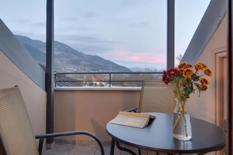 Tsironis Guesthouse