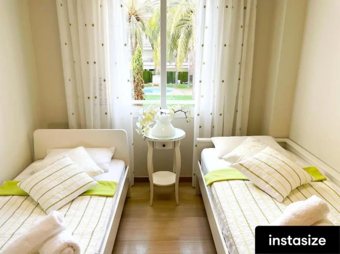2 Bedrooms Apartment