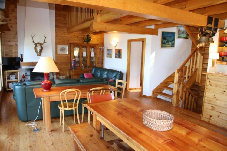 5 Bedrooms Chalet