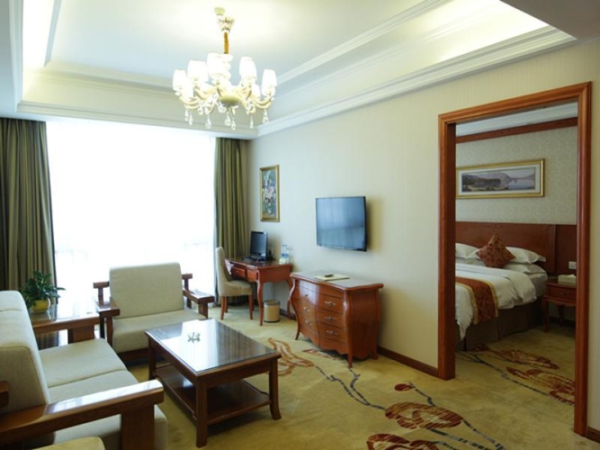Deluxe Double Suite