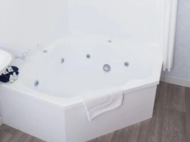 1 Bedroom Suite