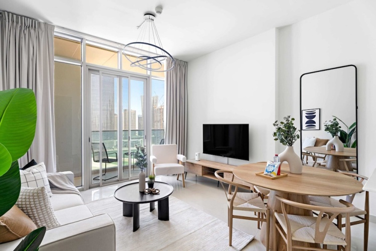 Club Apartment with balcony