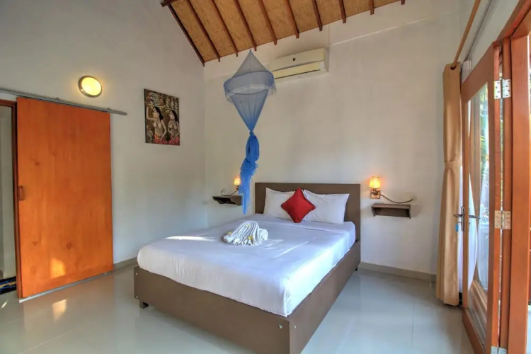 Saren Villa
