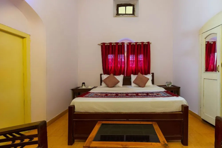 Hotel Sanand Heritage Mount Abu