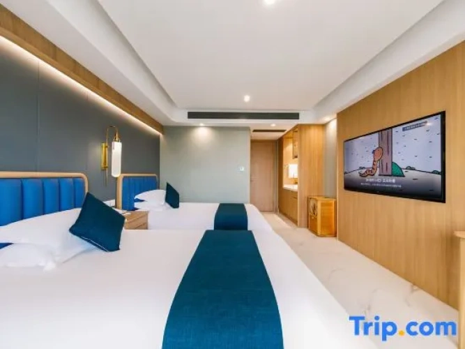 Twin Suite with balcony and with sea view
