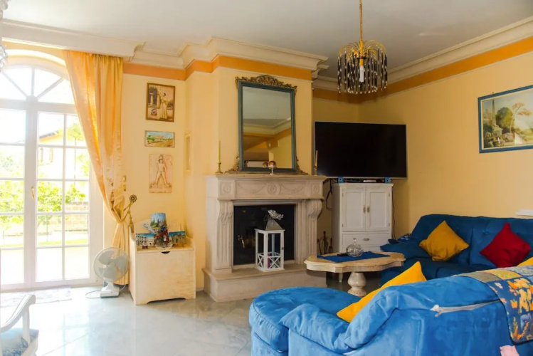 Alexander's Home