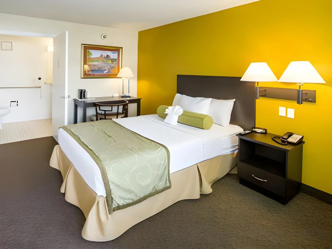 Howard Johnson by Wyndham Las Vegas Near The Strip photo 25
