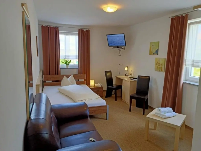 Standard Single room