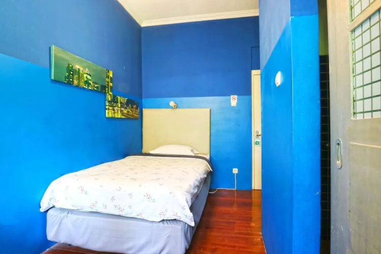 Rose Chamber Bed & Breakfast