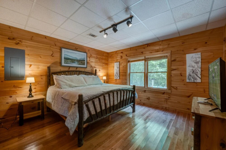 Eagles Pride by Escape to Blue Ridge