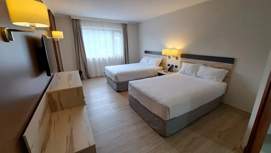 Hotel Diego de Almagro Castro
