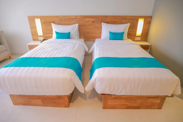 Pollos Hotel & Galerry Rembang
