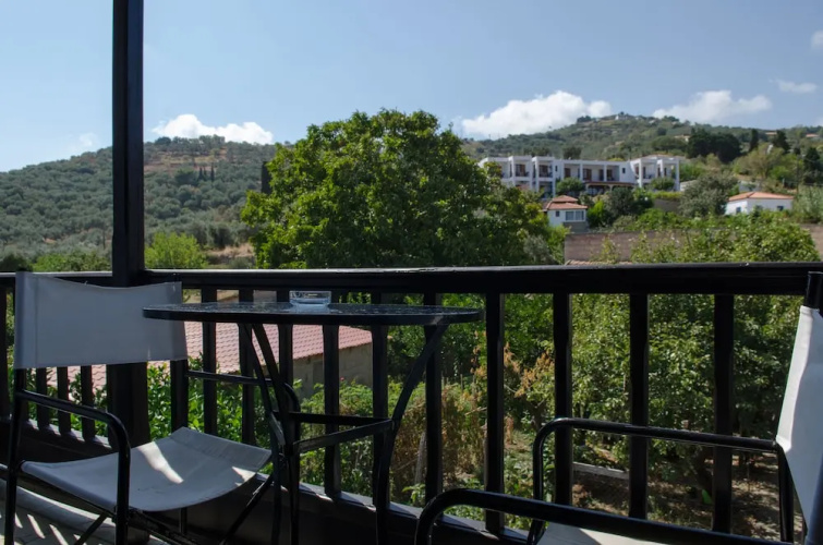 Elli Hotel