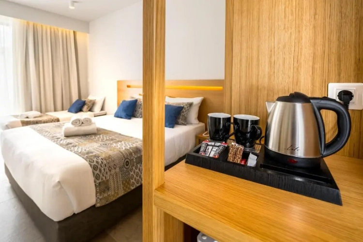 Superior Double room with partial sea view