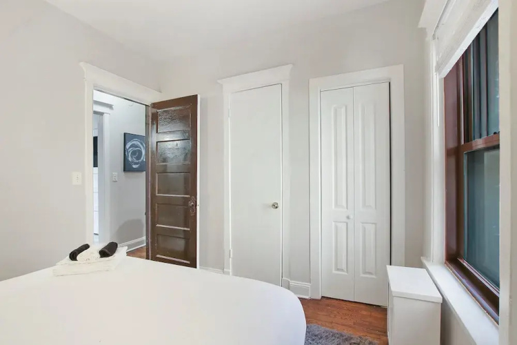 Bright 1BR - Woodlawn 1E