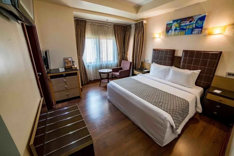 Alphaplus Apartments