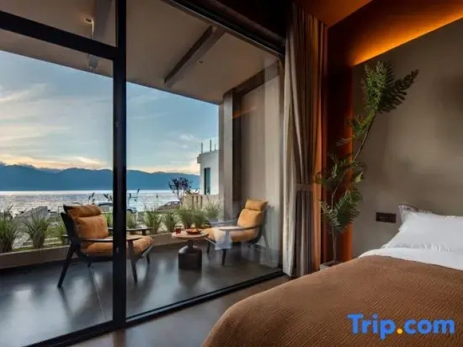 Deluxe Twin room with sea view