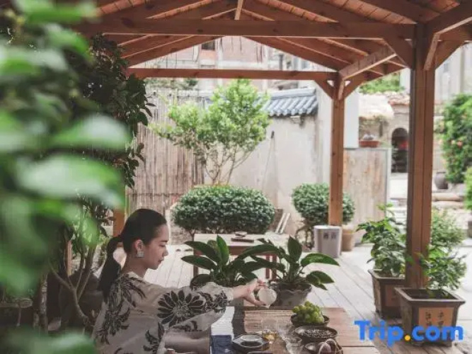 Meiyu Shiguang Hostel