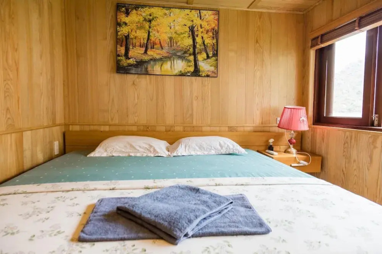 Lan Ha Floating Homestay