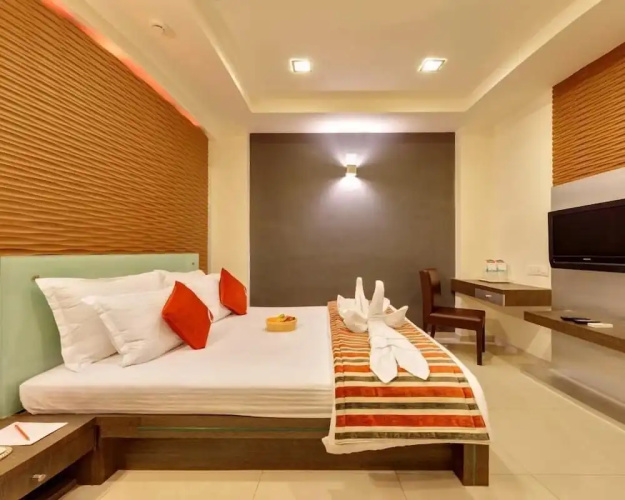 Hotel Raysons Regency