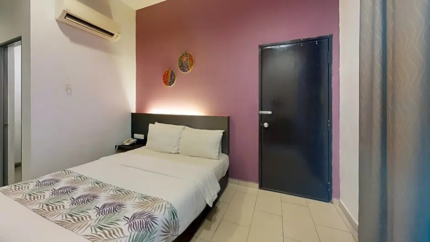 Mirage PD Hotel
