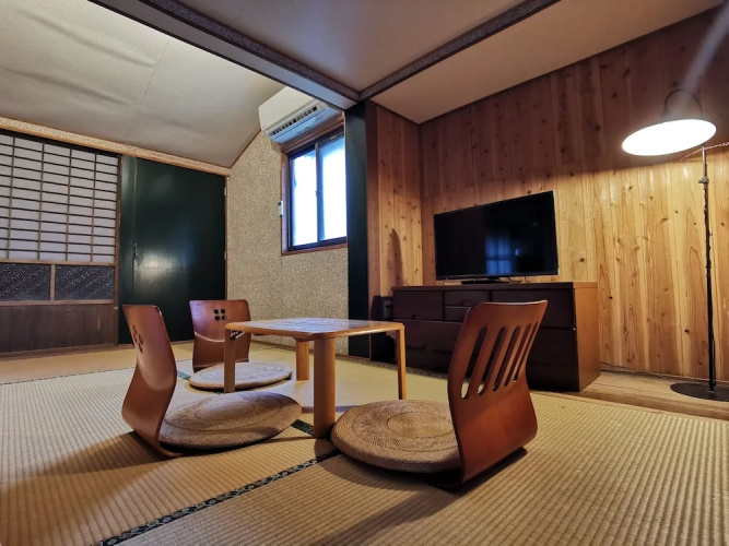 Kosera Hirado, Entire Unit Available for Rent