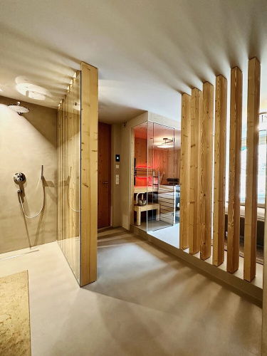4 Monkeys Apartments