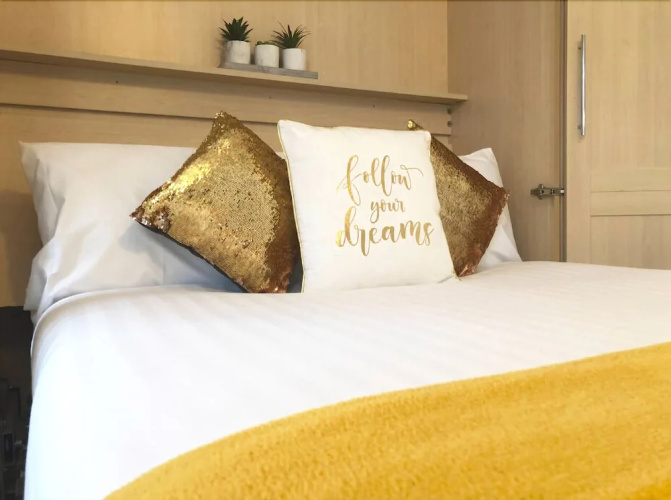 Lux Blu - Kenwyn Studio Apartment