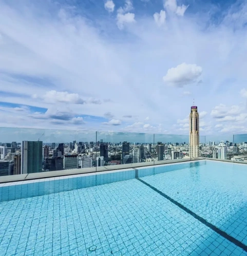 1 Bedroom Apartment with balcony and with garden view