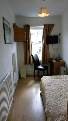 Smart Sea View Brighton Hostel