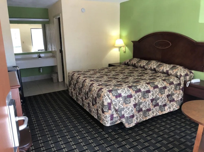 Western Inn