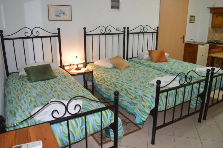 Hermoupolis Rooms