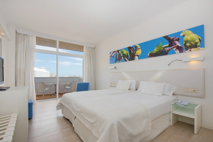 Iberostar Waves Bouganville Playa