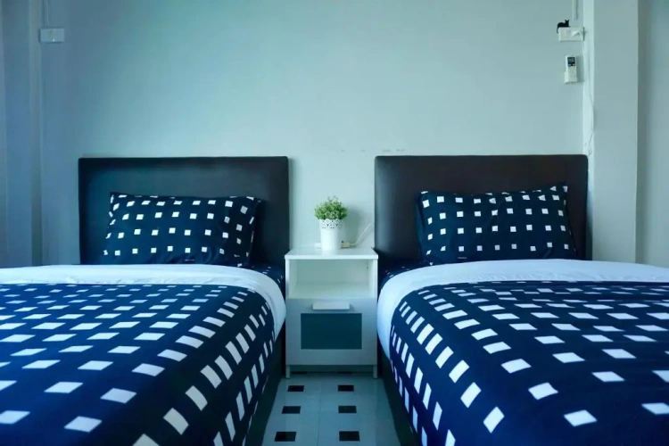 Standard Twin room with balcony
