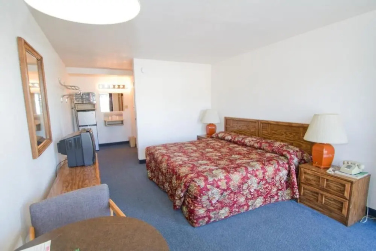Brooks St. Motor Inn