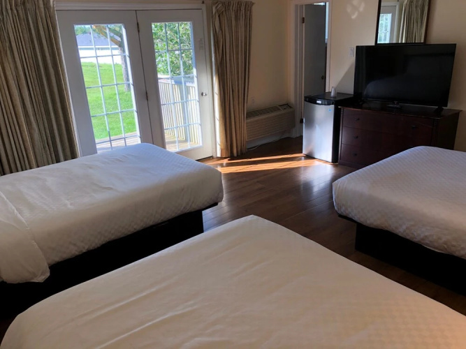 Coach House Inn
