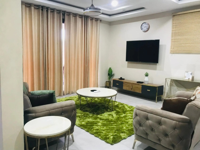 Spectacular Deluxe Suite Available