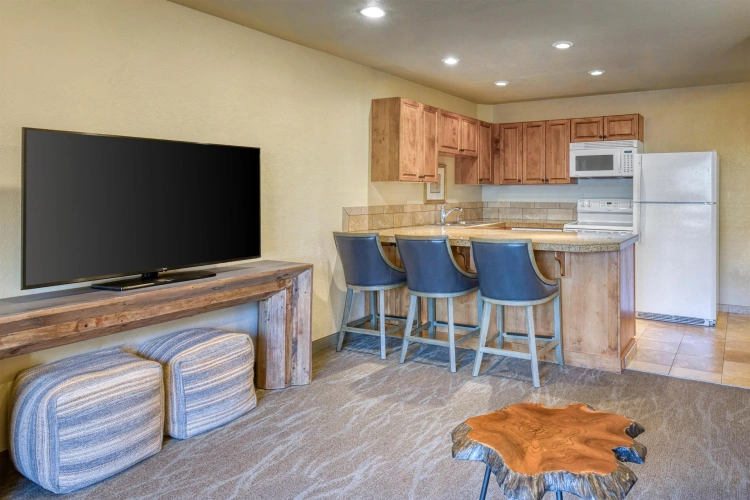 Quadruple Suite