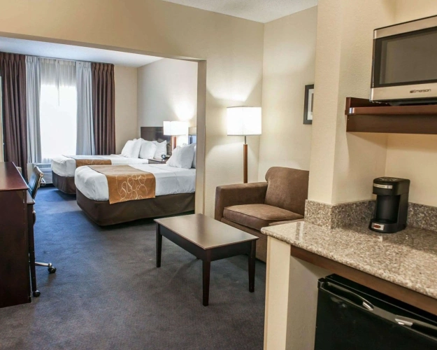 Quadruple Suite