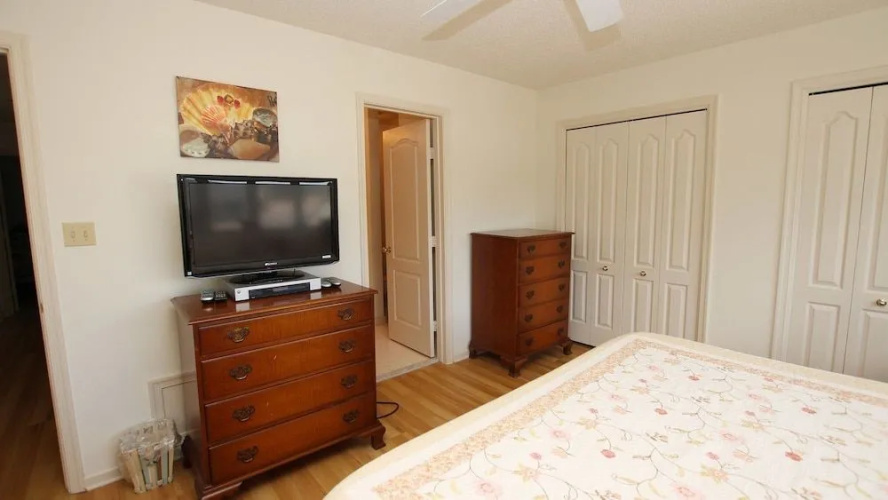 Hogan - 4 Br Home