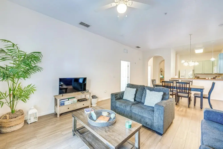 Bahama Bay Condo: 7 Mi to Disney!