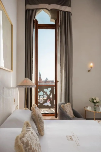 Deluxe Double room with lagoon view