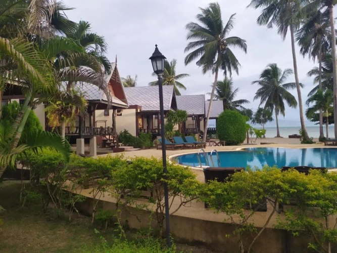 Bungalow with balcony