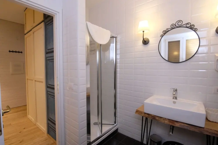 Comfort Triple room with courtyard view