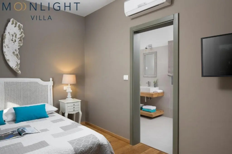 Moonlight Villa 2