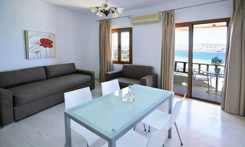 Simon Apartments