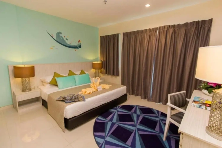 1 Bedroom Suite with balcony and with view