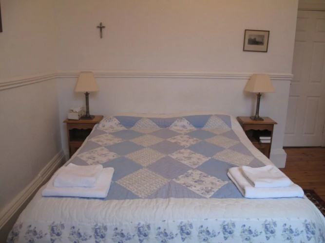 Emmaus Guest House Edinburgh