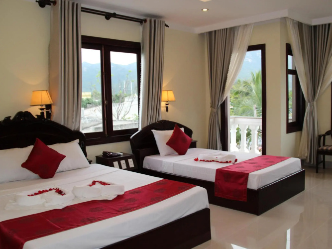 GM Doc Let Beach Resort & Spa