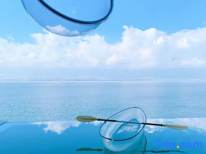 Zhenmei Holiday Hostel (Dali Erhai Cliff Lake View)